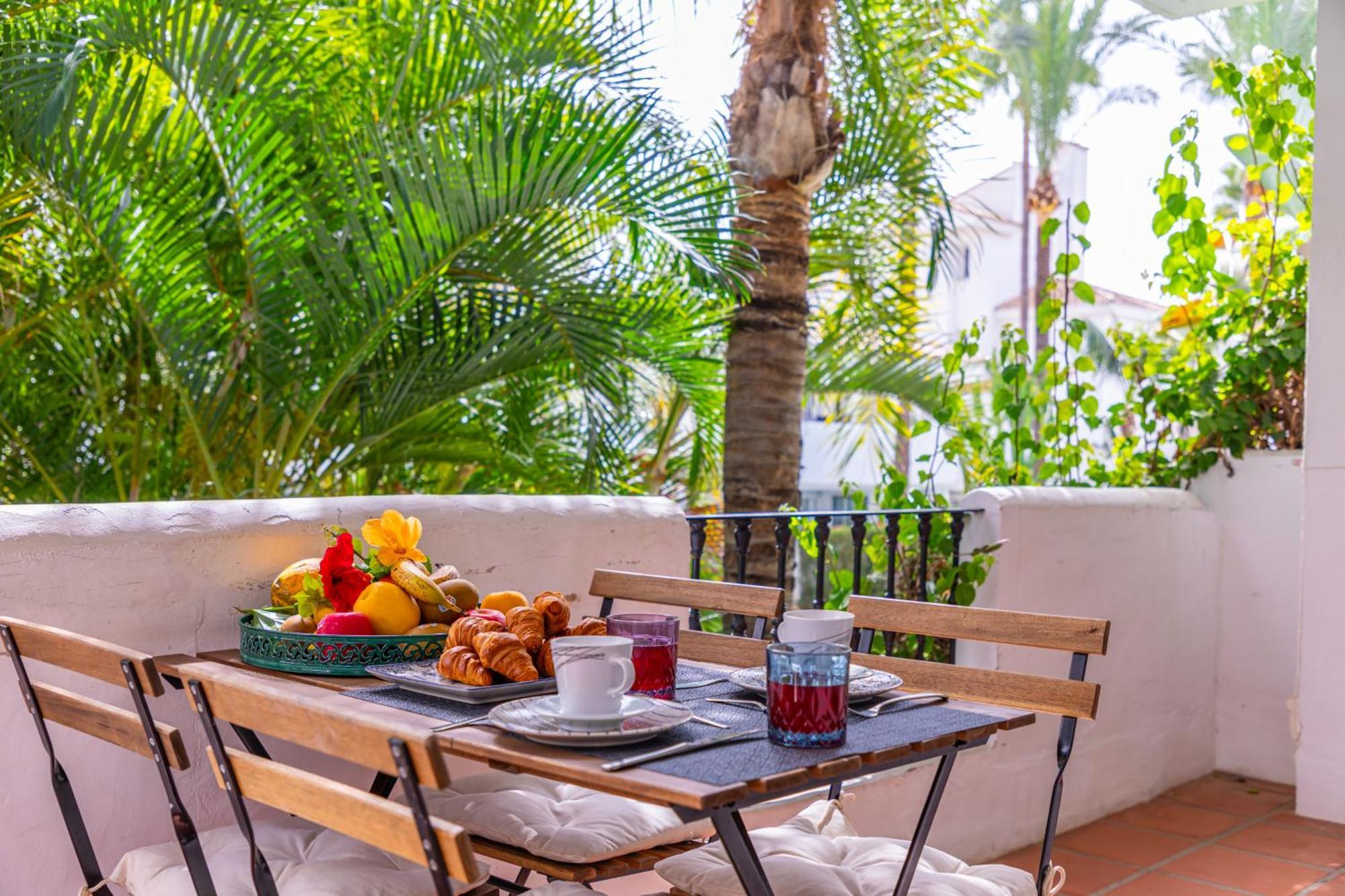 Ab Properties - Design Penthouse Marbella - Puerto Banus - Golden Mile - Pool And Tropical Garden View Екстер'єр фото